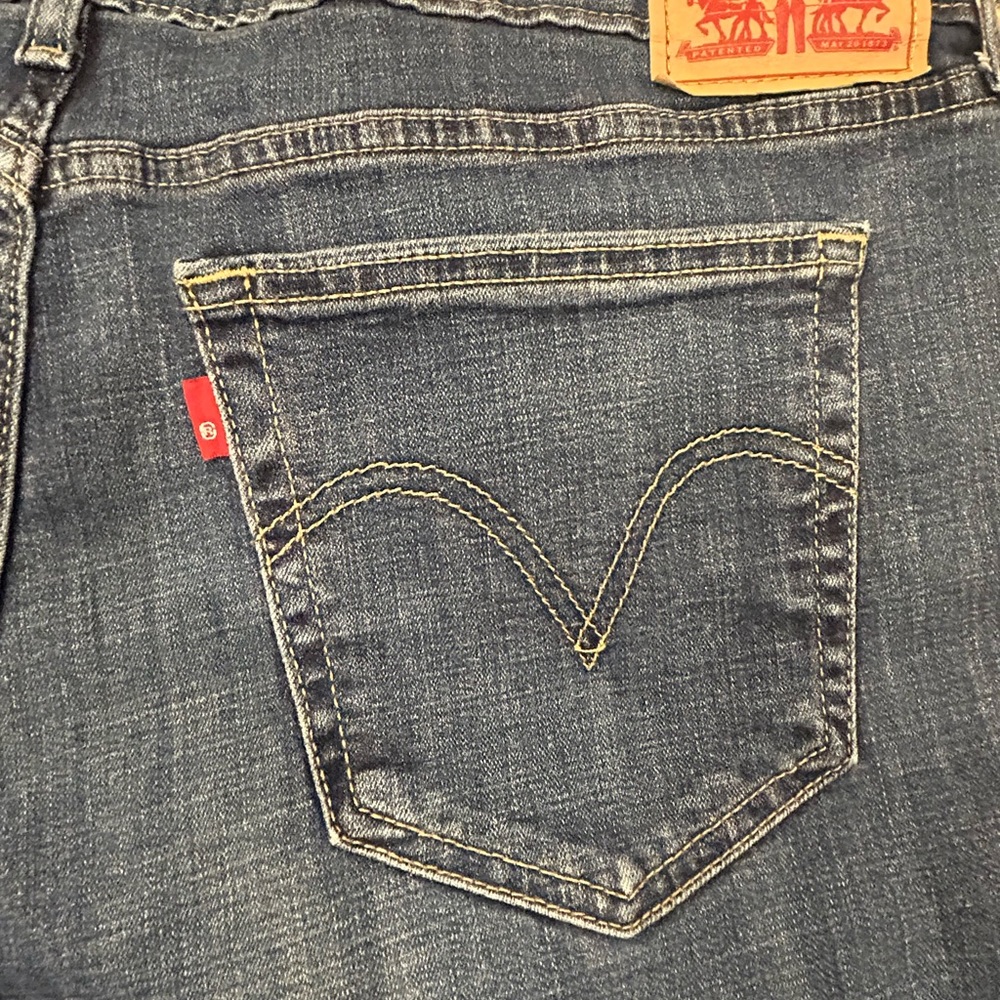 Levi’s Women’s Boyfriend Jeans 33‎ - Picture 7 of 7